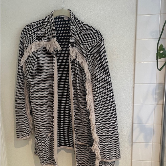 Knox Rose Black and Cream Cardigan - Picture 2 of 9